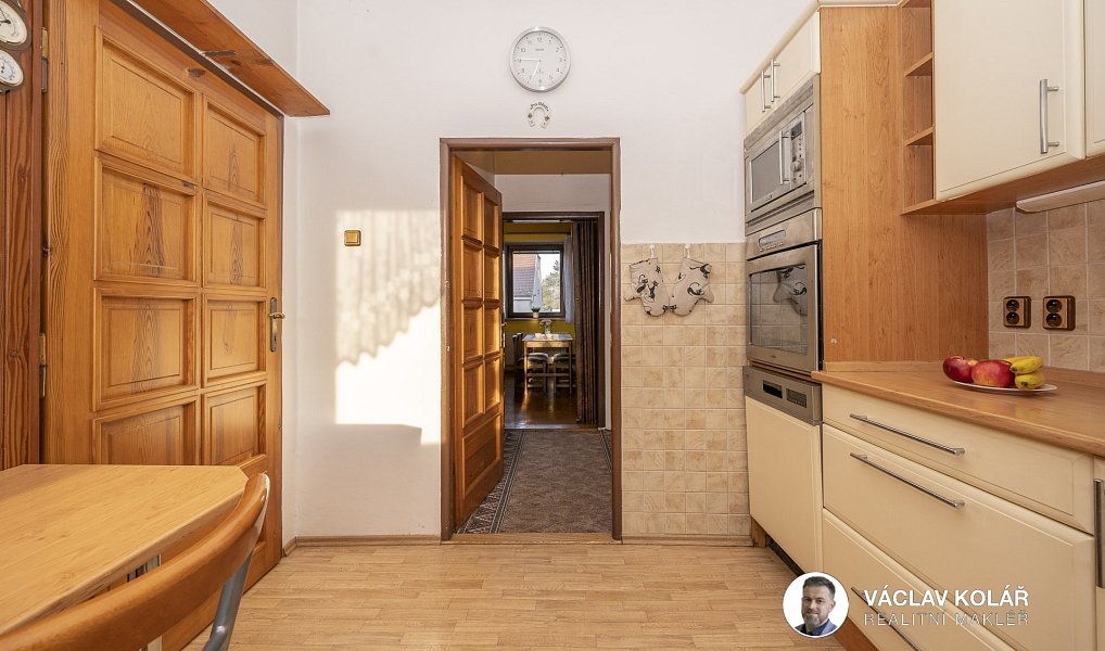 Prodej domu 196 m² s pozemkem 805 m², Stěžery – náhled fotky 17