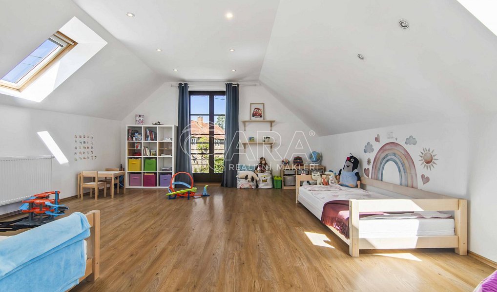 Prodej domu 280 m² s pozemkem 577 m², Kosova Hora – náhled fotky 10