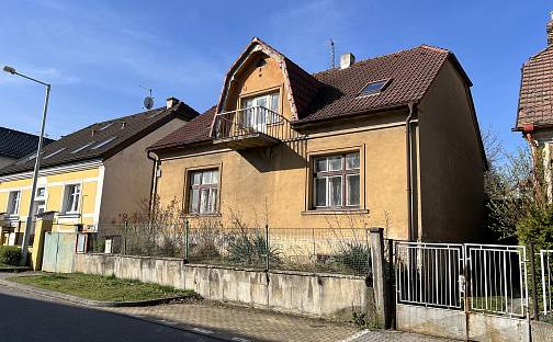 Prodej domu 200 m² s pozemkem 558 m², Podohradská, Praha 5 - Stodůlky
