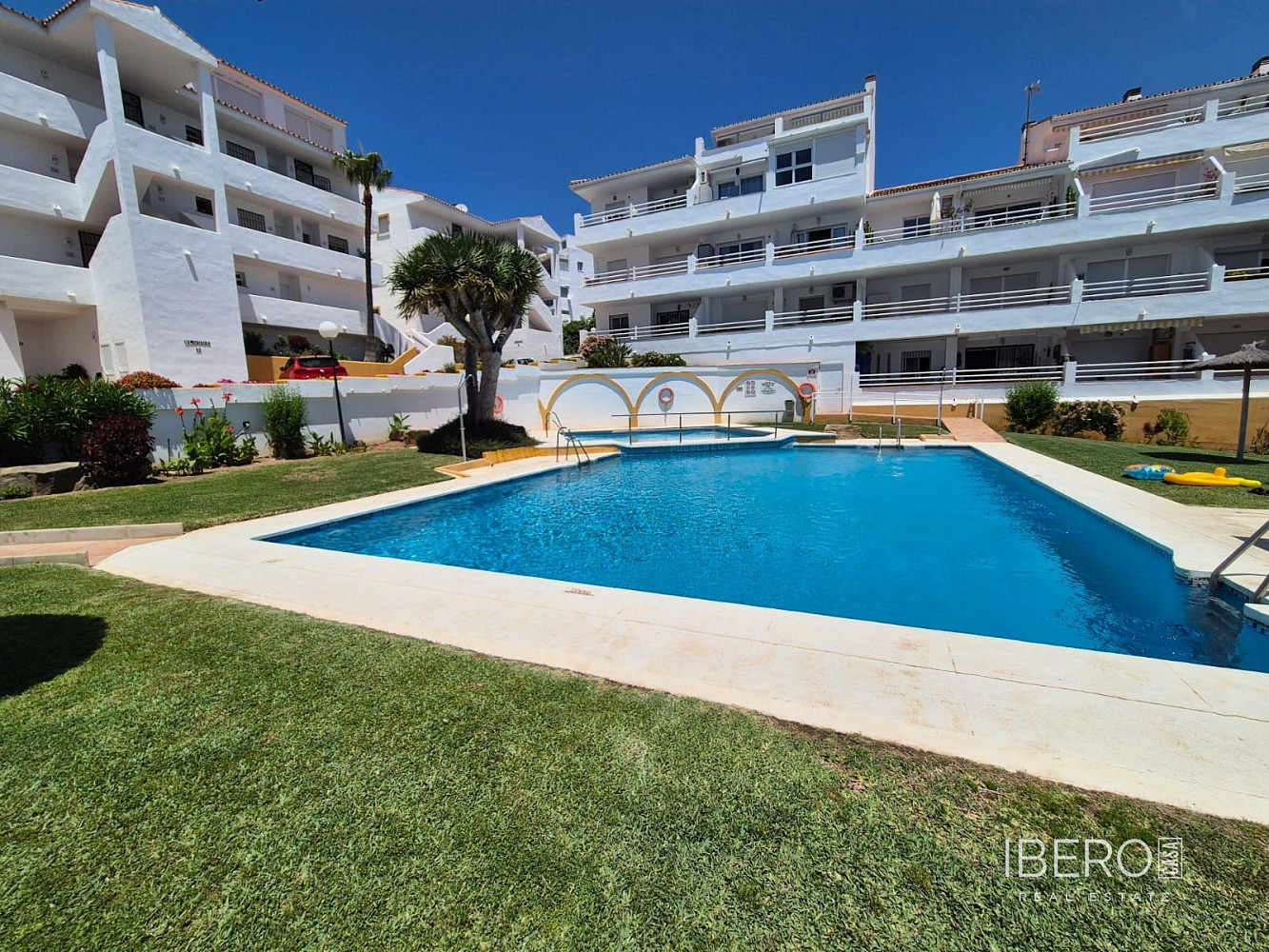 Piso 3+kk – Mijas, Riviera del Sol - Fase VIII, Urbanización Sitio de Calahonda - Vista 3