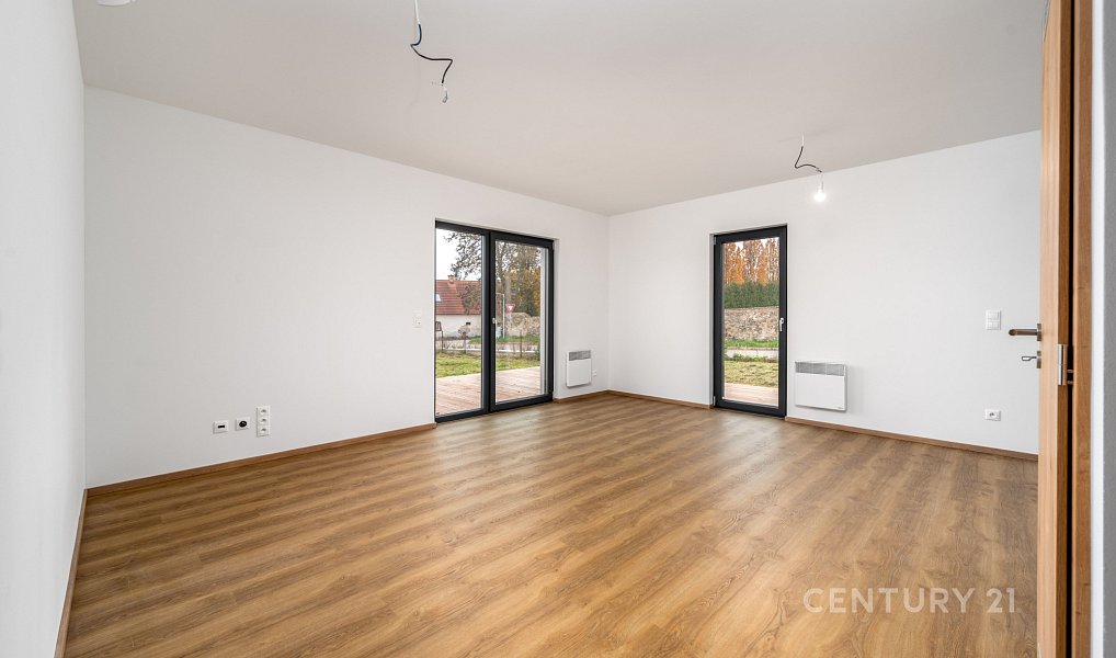Prodej domu 122 m² s pozemkem 1 048 m², Cerhonice – náhled fotky 4