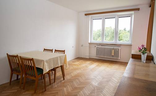 Prodej bytu 3+1 71 m², Družstevní, Čáslav - Čáslav-Nové Město, okres Kutná Hora