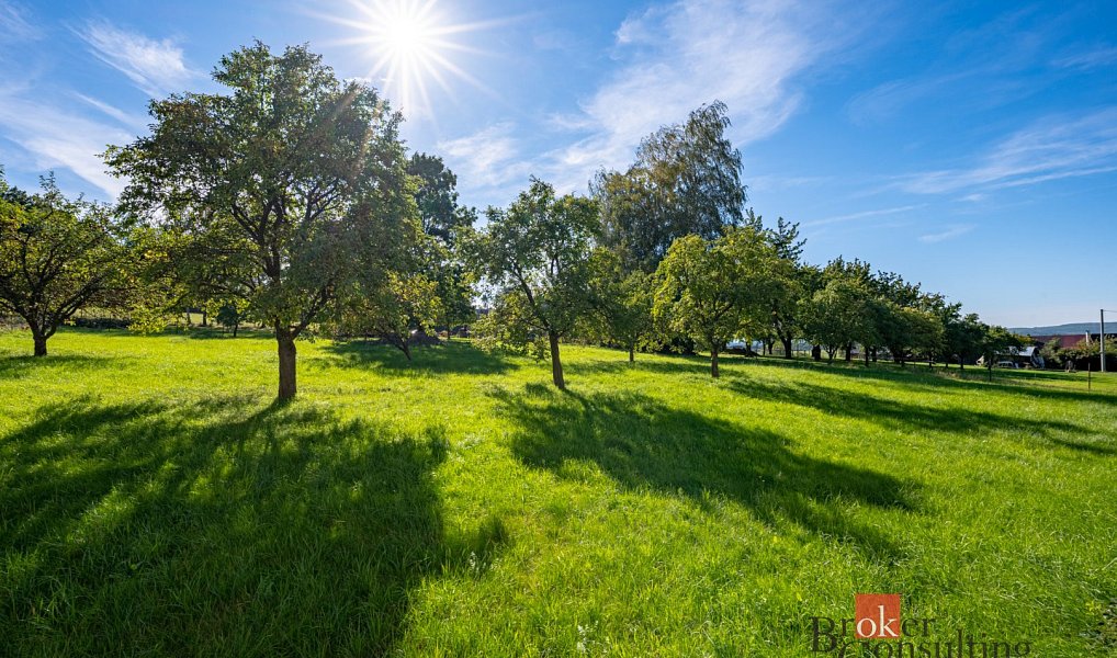 Prodej stavebního pozemku 1 973 m², Frýdlant – náhled fotky 2