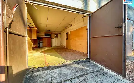 Prodej - Garáž 23 m2 v obci Tlučná, Tlučná, okres Plzeň-sever