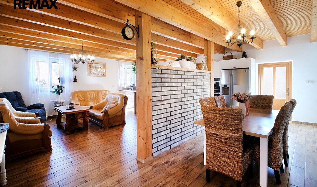 Prodej domu 253 m² s pozemkem 727 m², Pustějov – náhled fotky 10