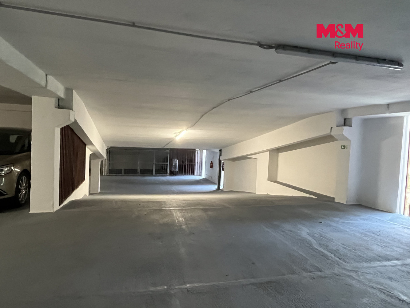 Pronájem garážového stání, 15 m2, Praha, ul. Pod Klaudiánkou – fotografie 2