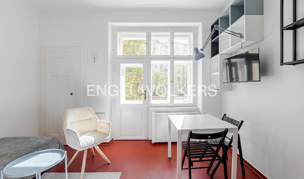 Pronájem bytu 1+kk, 21 m², Bubeneč, Praha 6, Praha