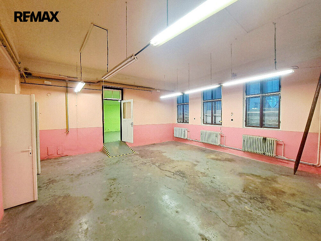 Pronájem výrobních prostor 185 m² – fotografie 2