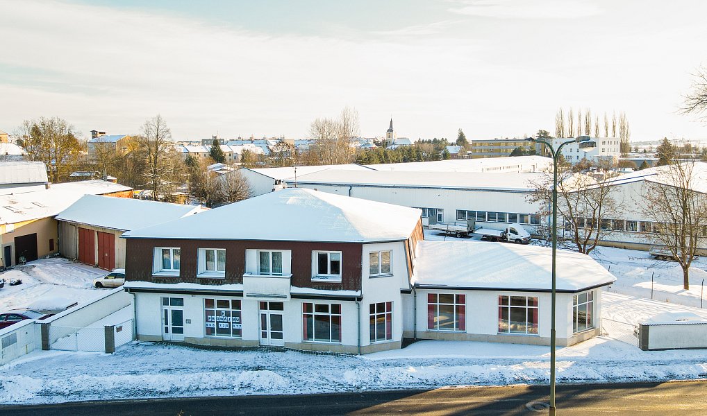 Pronájem obchodních prostor 299 m², Jičín – fotka 1 z 35