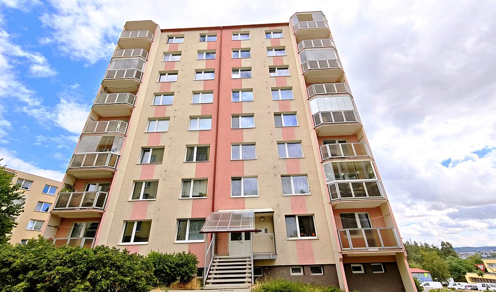 Pronájem bytu 3+1 72 m², Třebíč – fotka 1 z 14