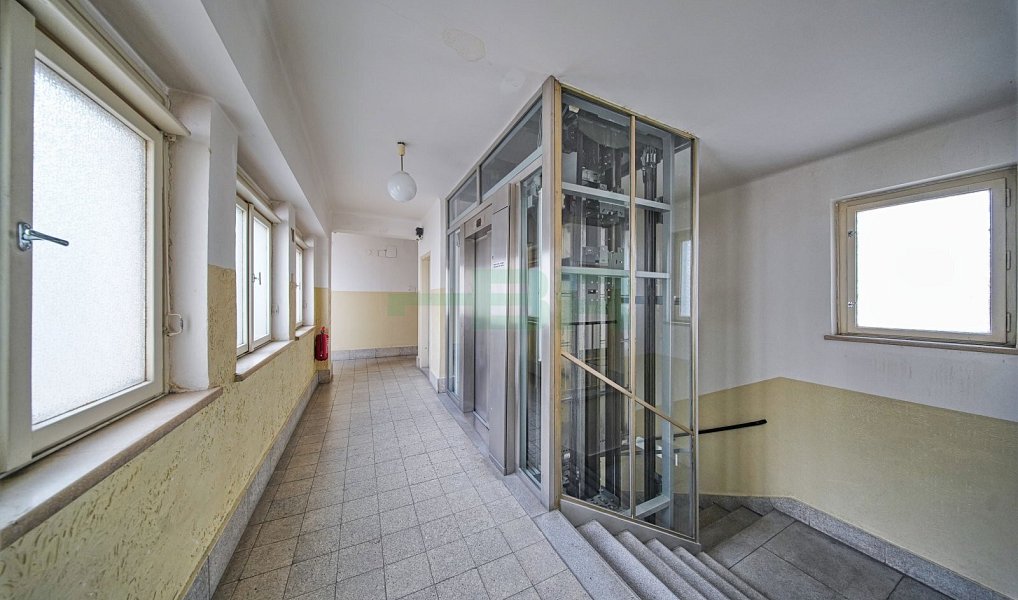 Prodej bytu 2+1 91 m², Praha – náhled fotky 37