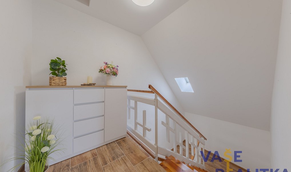 Prodej domu 200 m² s pozemkem 525 m², Jeseník nad Odrou – náhled fotky 12