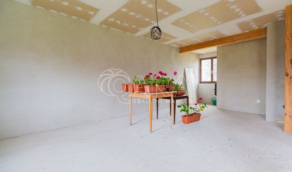 Prodej domu 100 m² s pozemkem 296 m², Katovice – náhled fotky 3