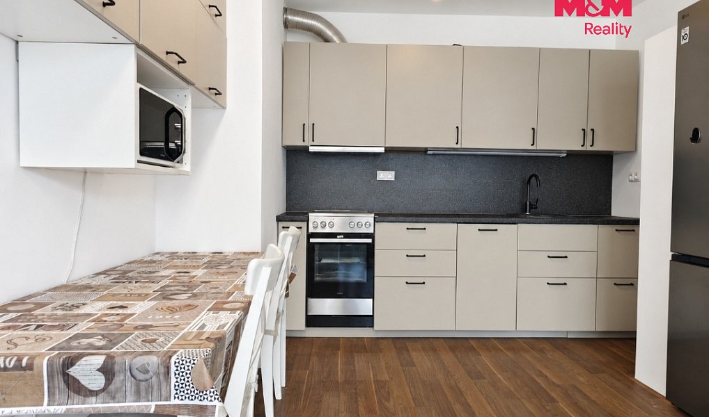 Pronájem bytu 2+kk 57 m², Praha – náhled fotky 3