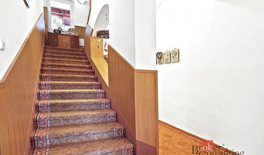 Prodej domu 361 m² s pozemkem 4 015 m², Nejdek – náhled fotky 27