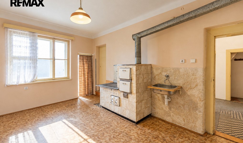 Prodej domu 240 m² s pozemkem 375 m², Polička – náhled fotky 6