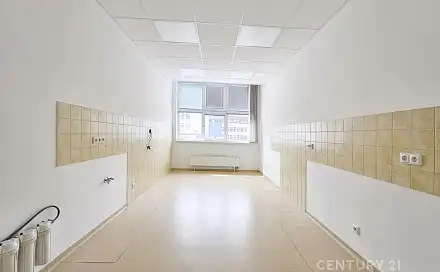 Pronájem komerčního objektu (jiného typu) 18 m²