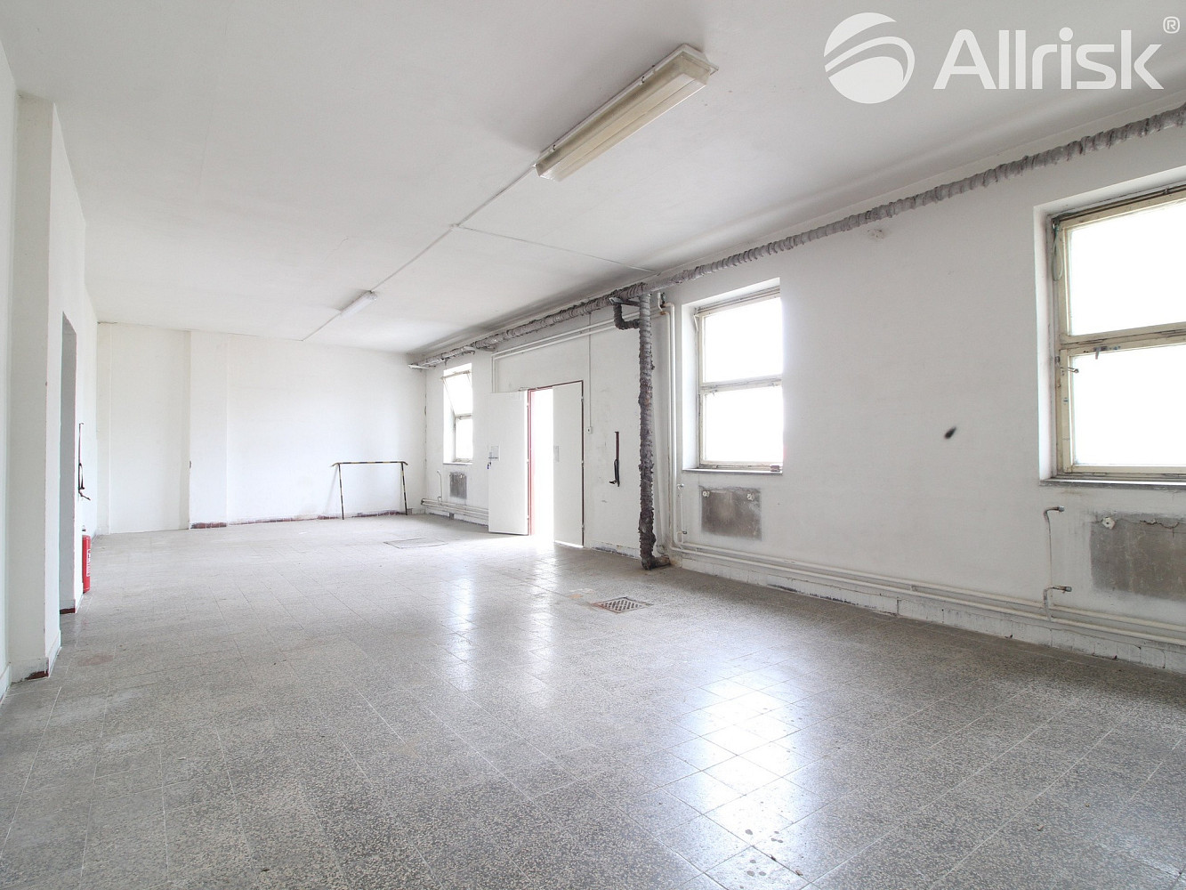 Pronájem skladovacích prostor 138 m²