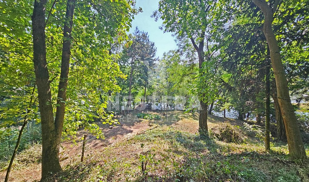 Prodej stavebního pozemku 696 m², Máslovice – náhled fotky 11