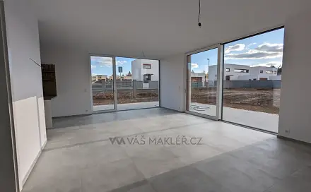 Pronájem domu 162 m² s pozemkem 1 270 m², Hvězdova, Úvaly, okres Praha-východ