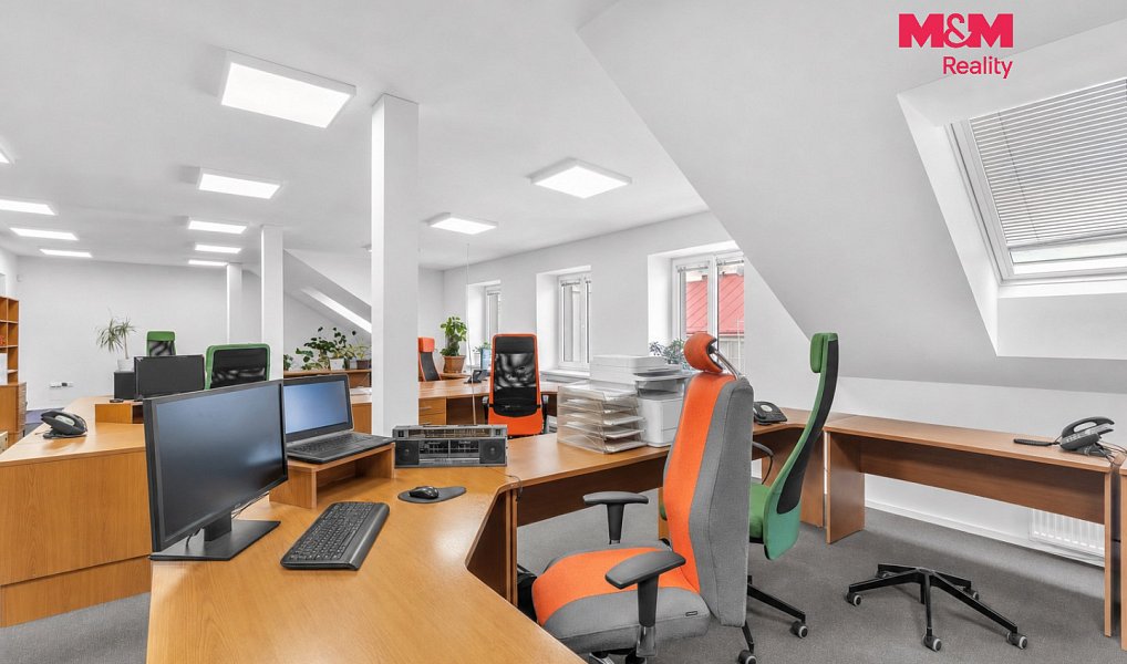 Pronájem kanceláře 174 m², Jičín – náhled fotky 2