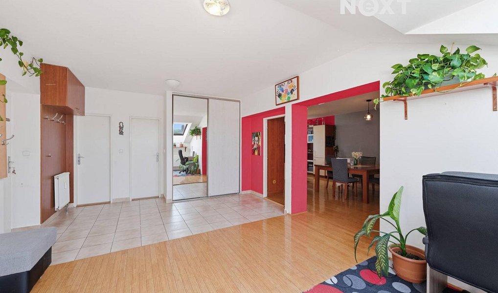 Prodej bytu 3+kk 109 m², Chvaletice – náhled fotky 12