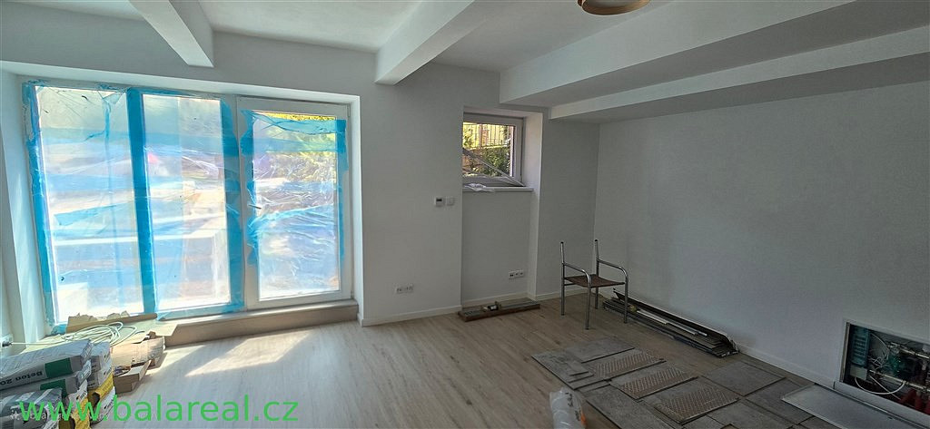 Pronájem bytu 2+1 40 m² — photo 4