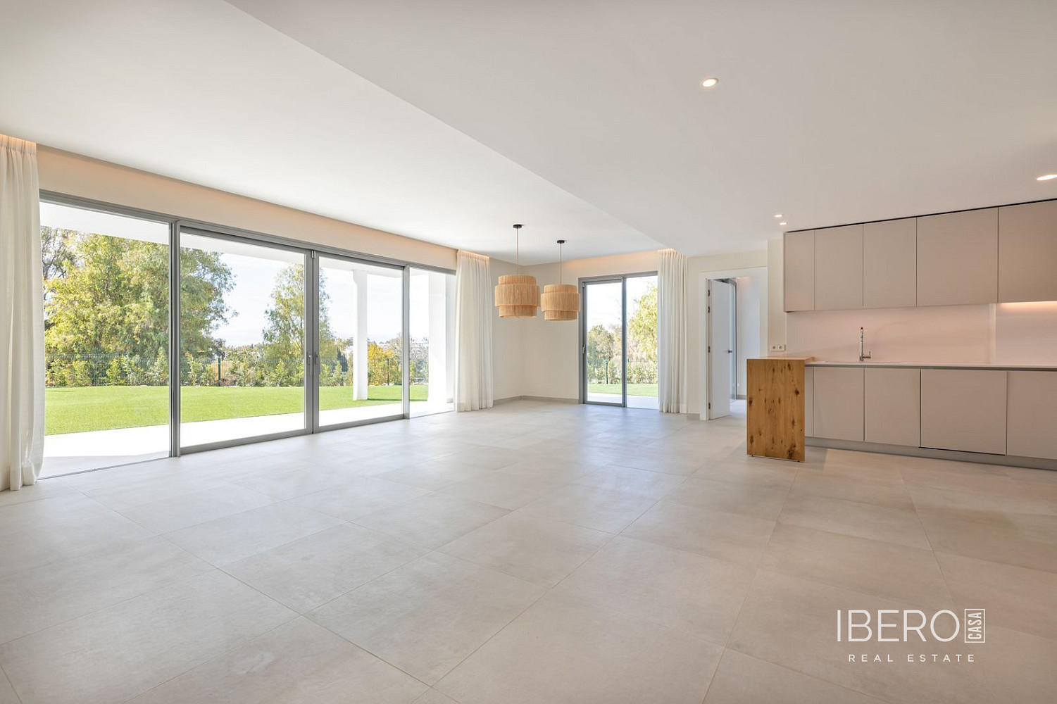 Prodej domu 349 m² s pozemkem 406 m² - Vista 3