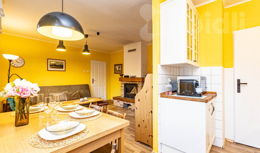 Prodej domu 220 m² s pozemkem 815 m², Studená – náhled fotky 9