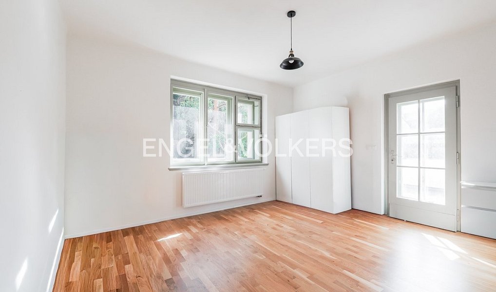 Prodej bytu 4+kk 116 m², Praha – náhled fotky 4