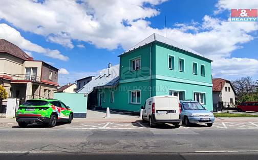 Pronájem bytu 1+kk 37 m², Bratří Štefanů, Hradec Králové - Slezské Předměstí
