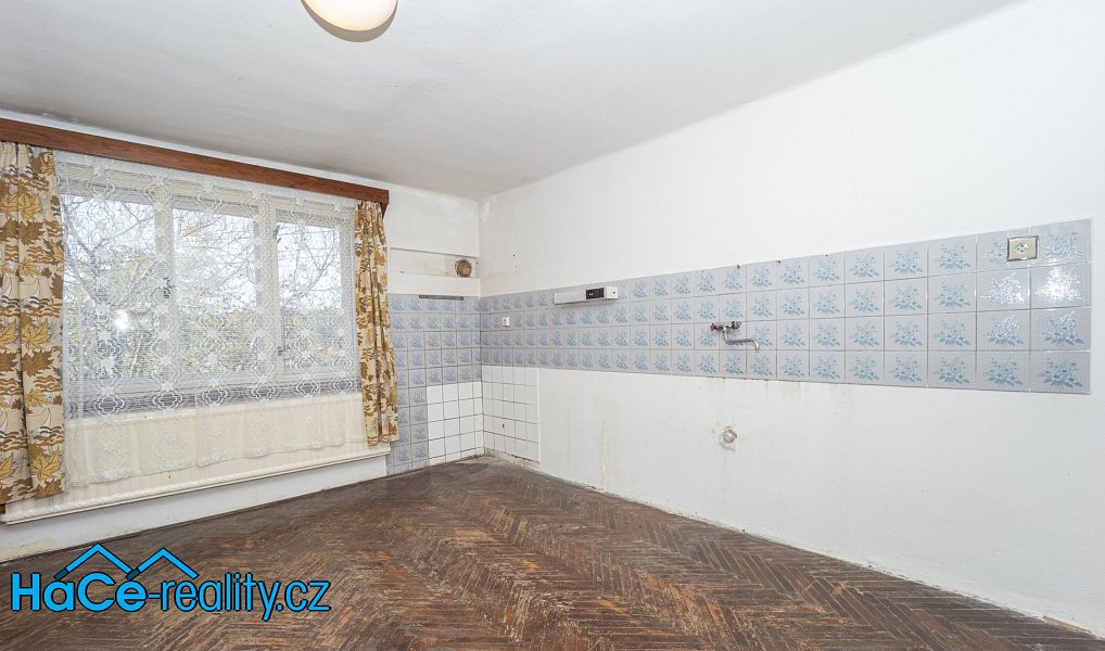Prodej domu 255 m² s pozemkem 2 456 m², Zdelov – náhled fotky 9