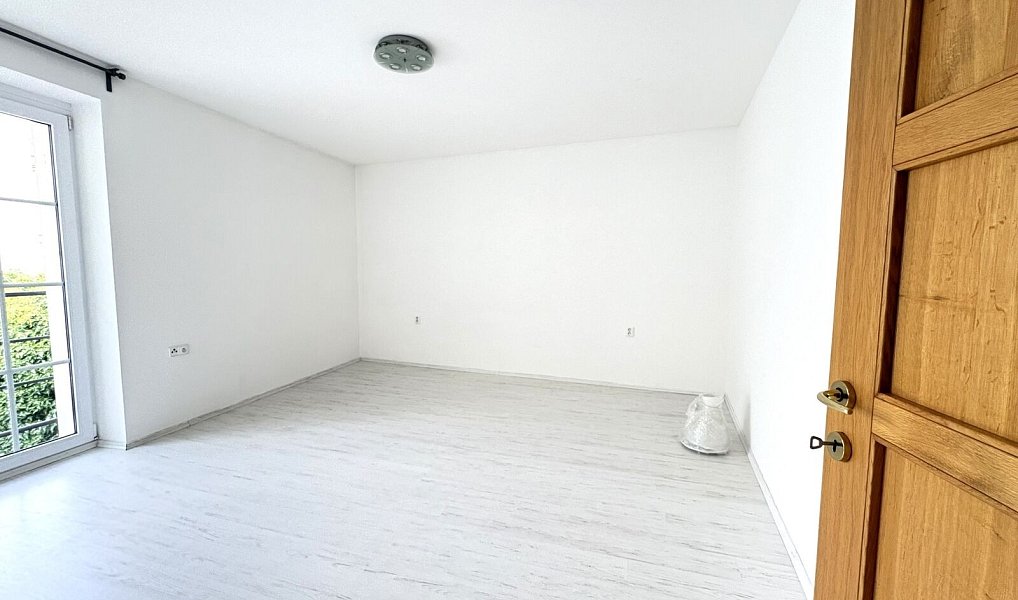 Pronájem bytu 4+1 130 m², Vimperk – náhled fotky 8