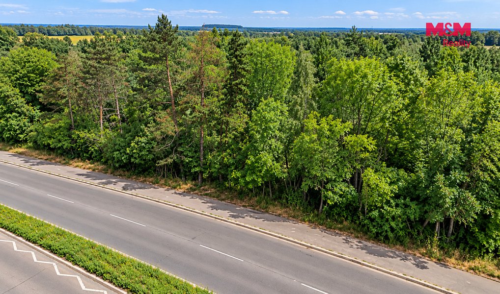 Prodej zahrady 1 200 m², Praha – náhled fotky 2