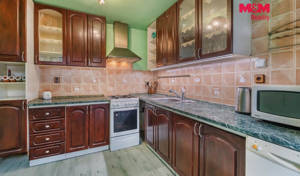 Prodej domu 92 m² s pozemkem 84 m², Kolín – náhled fotky 2