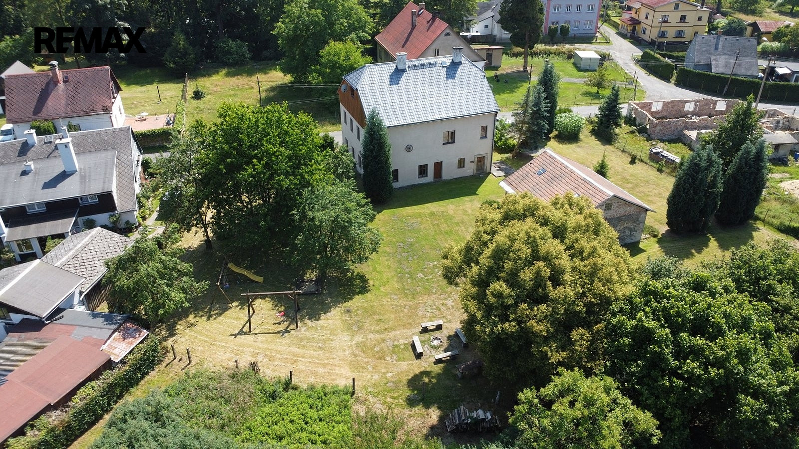 Prodej ubytovacího objektu 215 m² — photo 2