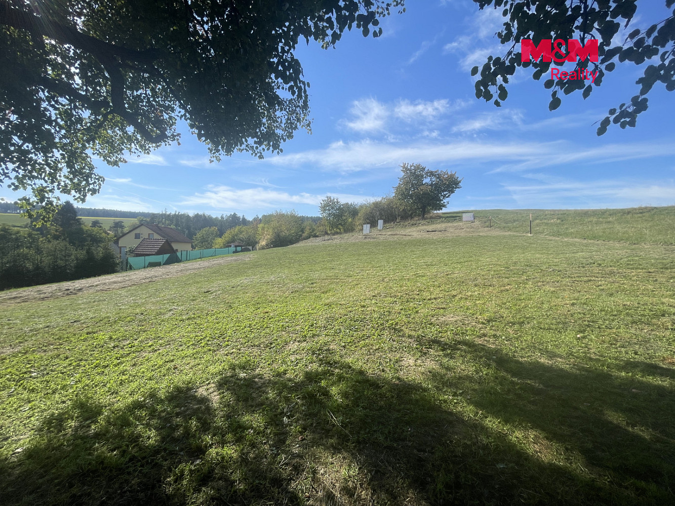 Prodej stavebního pozemku 880 m² – fotografie 4
