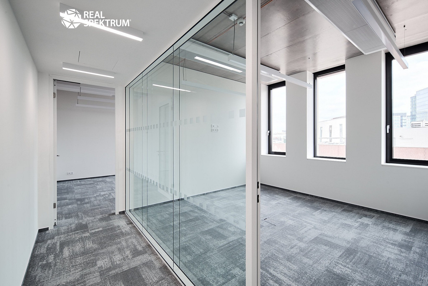 Pronájem uzavřené, dispozičně připravené části kancelářského patra 257 m², ulice Trnitá, Brno – další