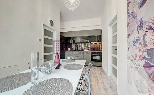 Prodej bytu 1+1 63 m², Třebického, Jindřichův Hradec - Jindřichův Hradec II