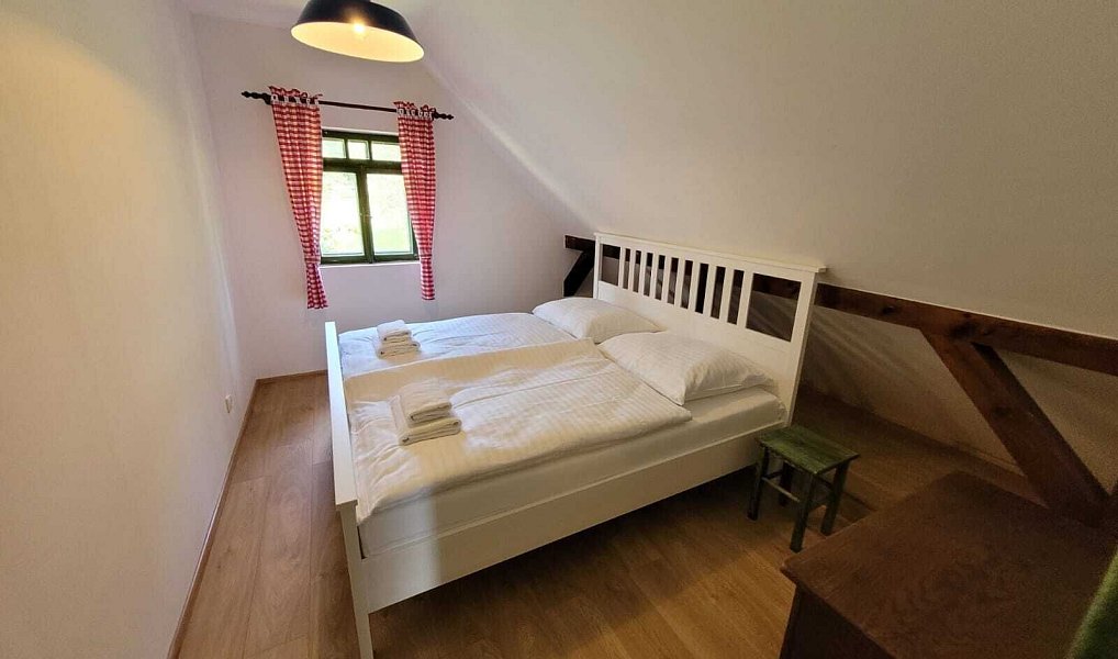 Prodej chaty/chalupy 100 m² s pozemkem 957 m², Mírová pod Kozákovem – náhled fotky 12