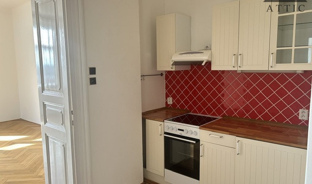 Pronájem bytu 2+kk 54 m², Praha – náhled fotky 2