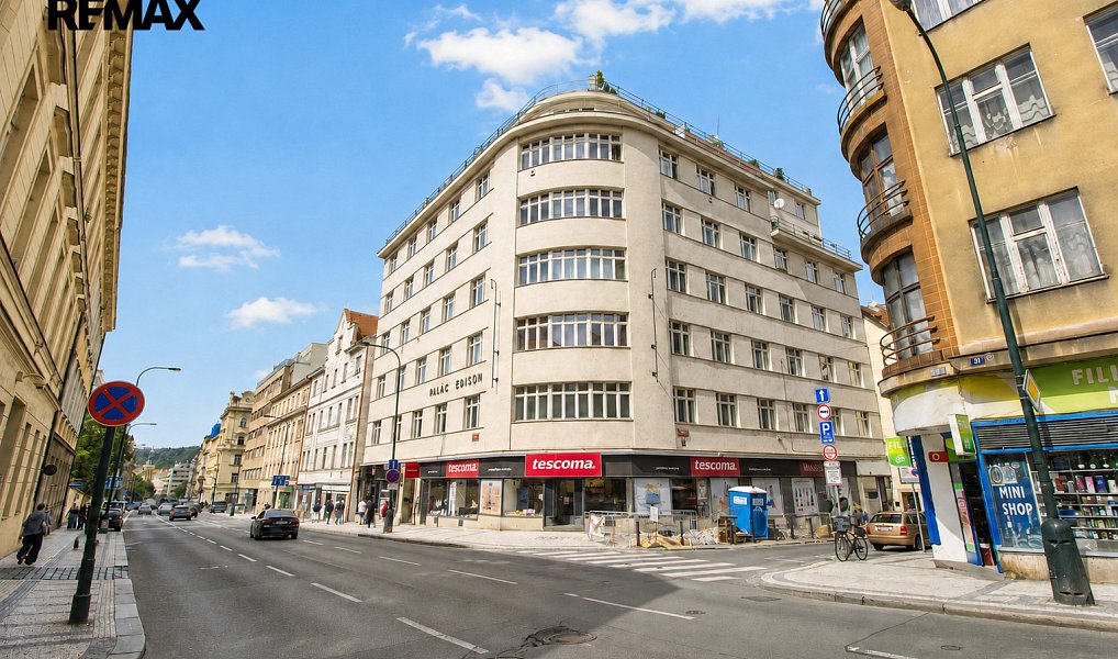Pronájem bytu 2+kk 49 m², Praha – náhled fotky 16