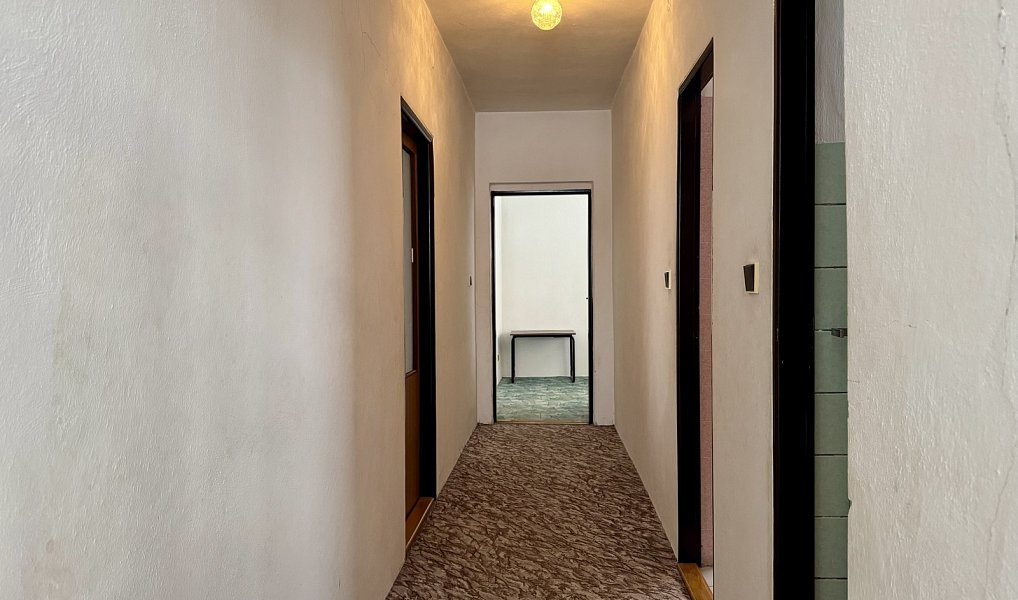 Prodej domu 239 m² s pozemkem 1 210 m², Ženklava – náhled fotky 12