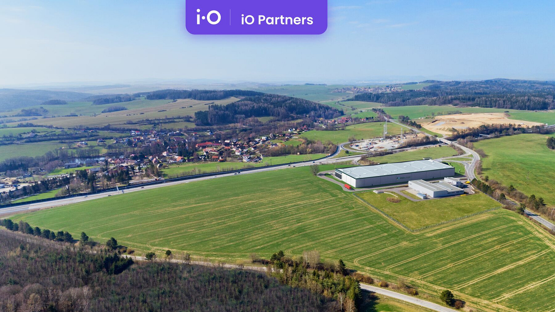 Pronájem skladovacích prostor 4 424 m² – fotografie 2
