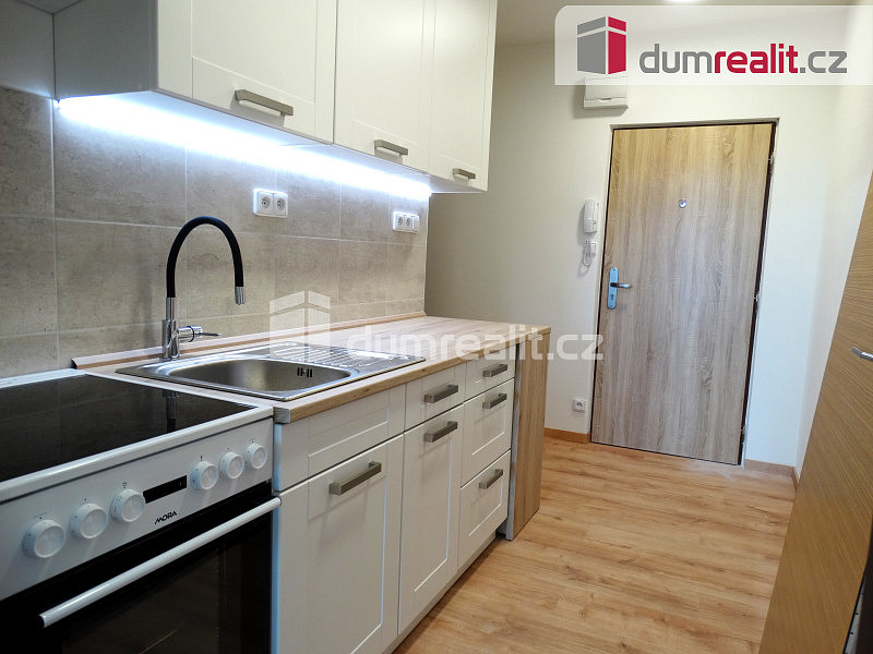 Pronájem bytu 1+1 30 m²