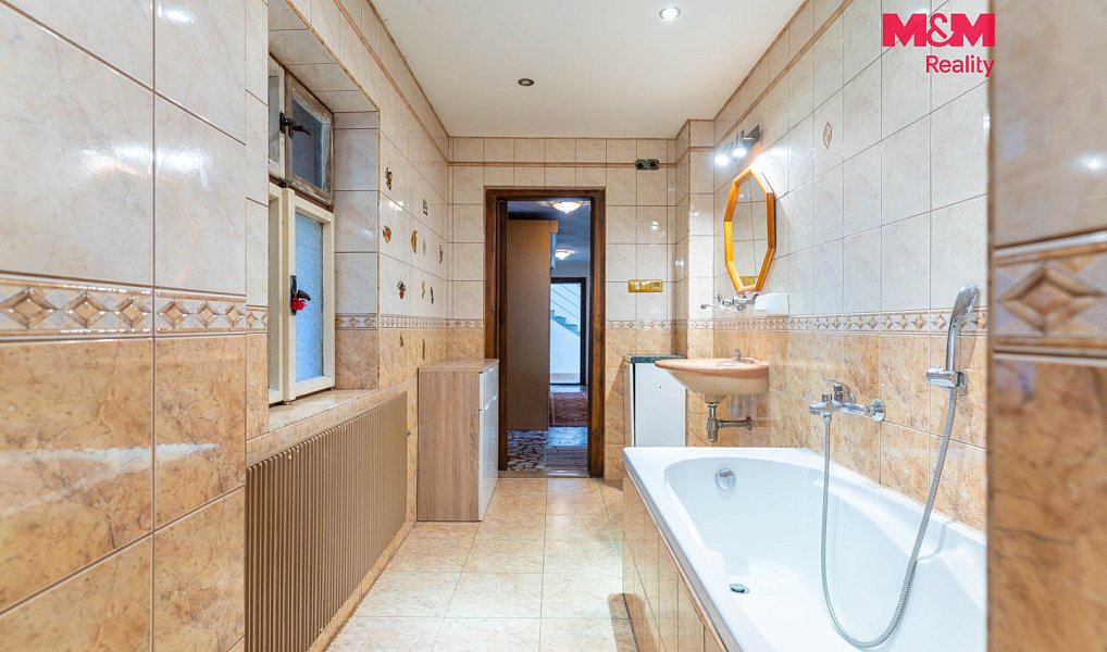 Prodej domu 132 m² s pozemkem 897 m², Soběsuky – náhled fotky 12