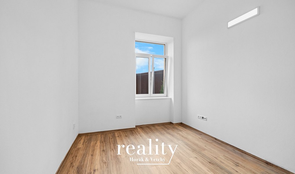 Pronájem bytu 2+1 76 m², Jihlava – náhled fotky 9