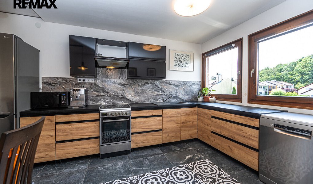 Prodej bytu 3+1 62 m², Praha – náhled fotky 3