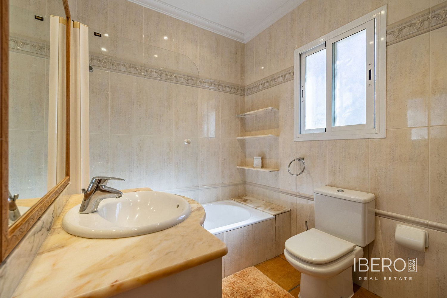 Prodej domu 235 m² s pozemkem 725 m² — photo 5