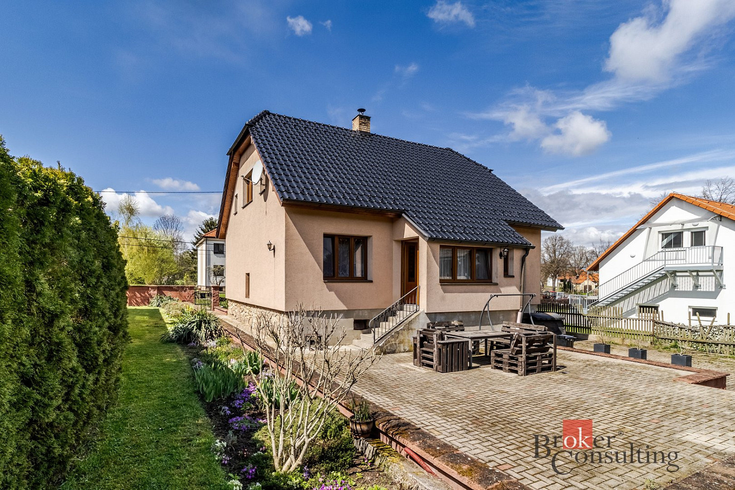 Prodej domu 180 m² s pozemkem 1 499 m²